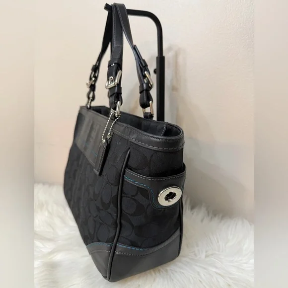 Coach Jacquard Black Leather Shoulder Bag
# 8k49 - Picture 5 of 9